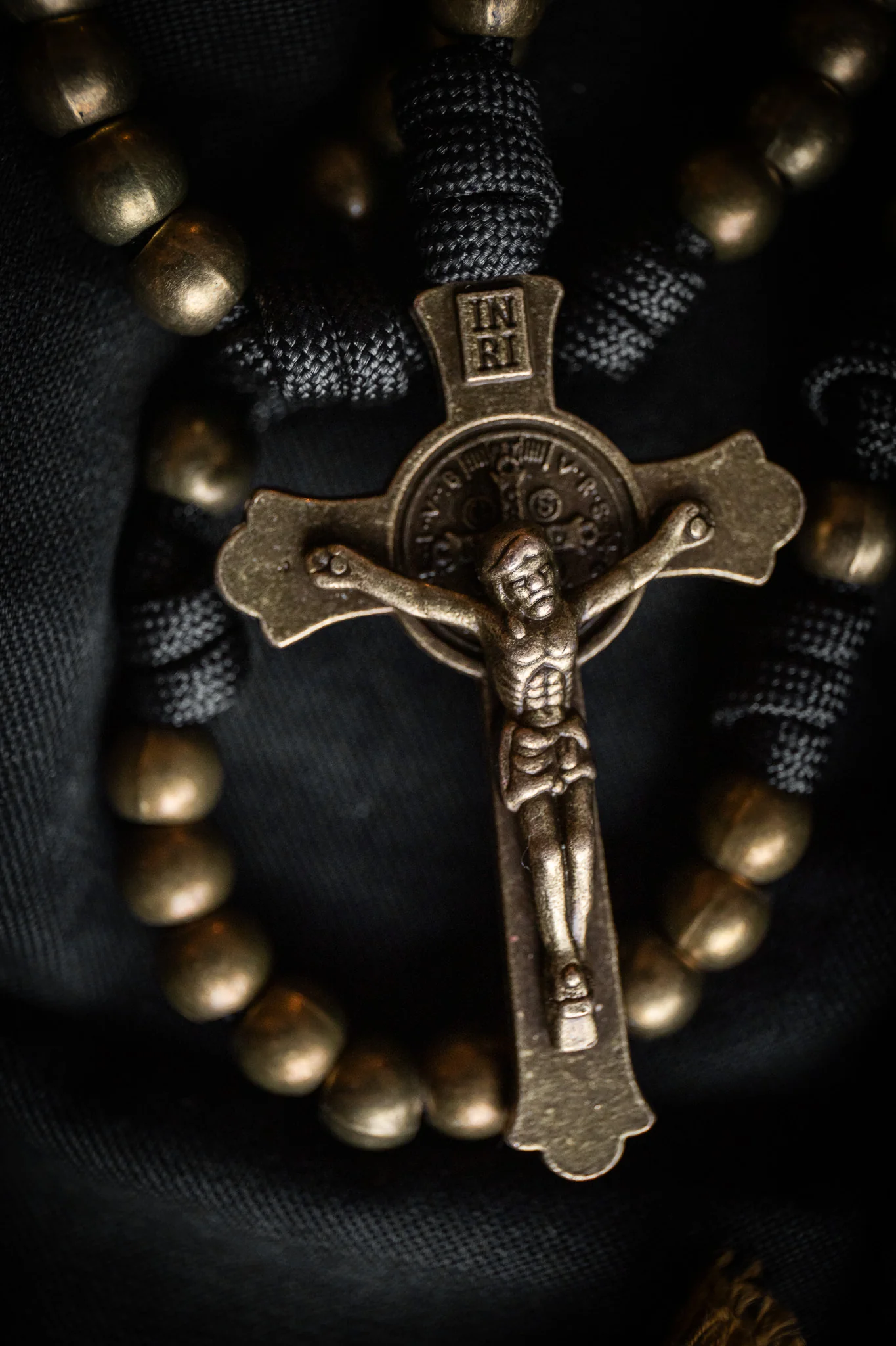 Sanctus Open Carry Belt Rosary MKII - Black & Brass - Image 6