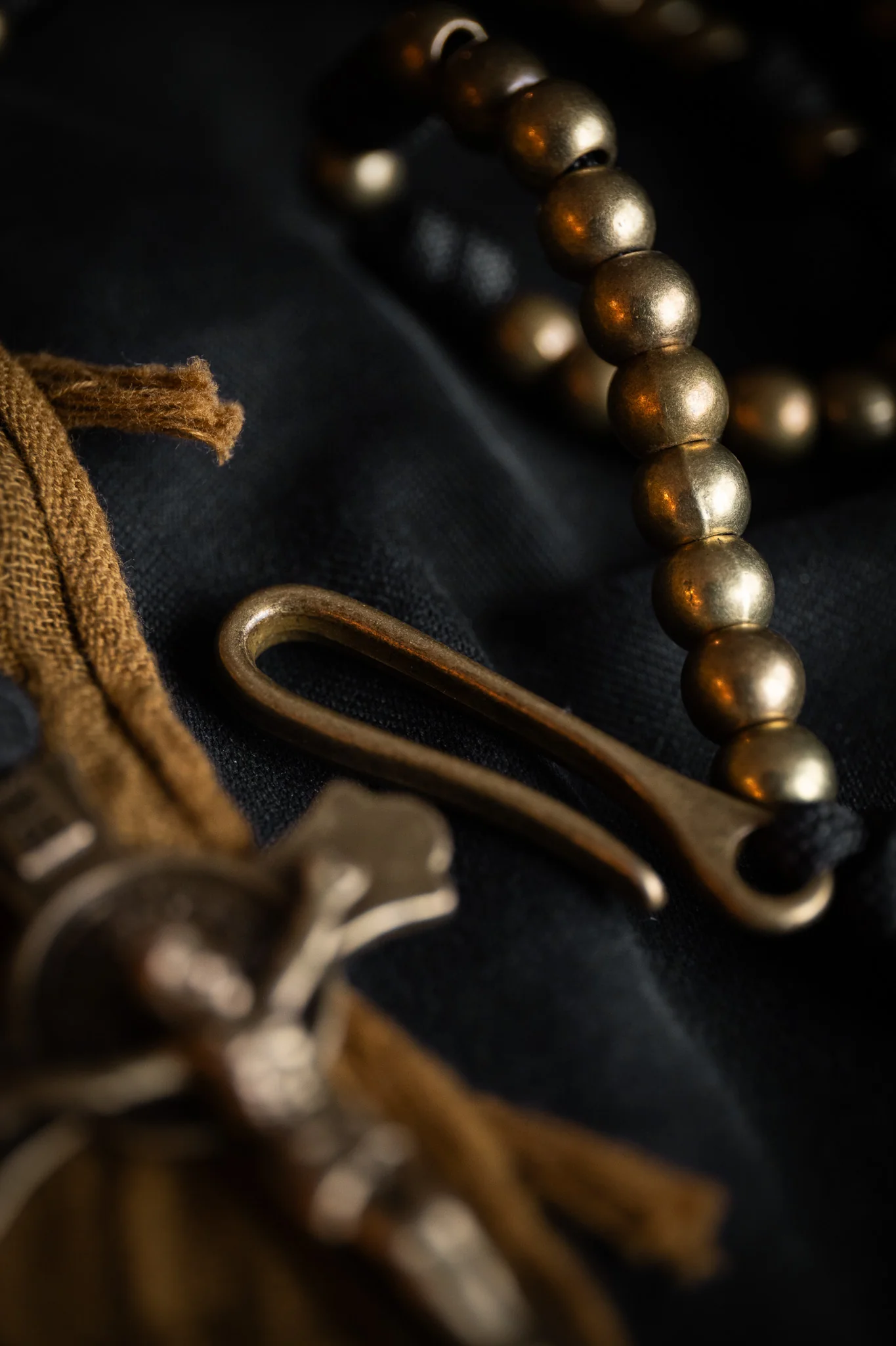 Sanctus Open Carry Belt Rosary MKII - Black & Brass - Image 9