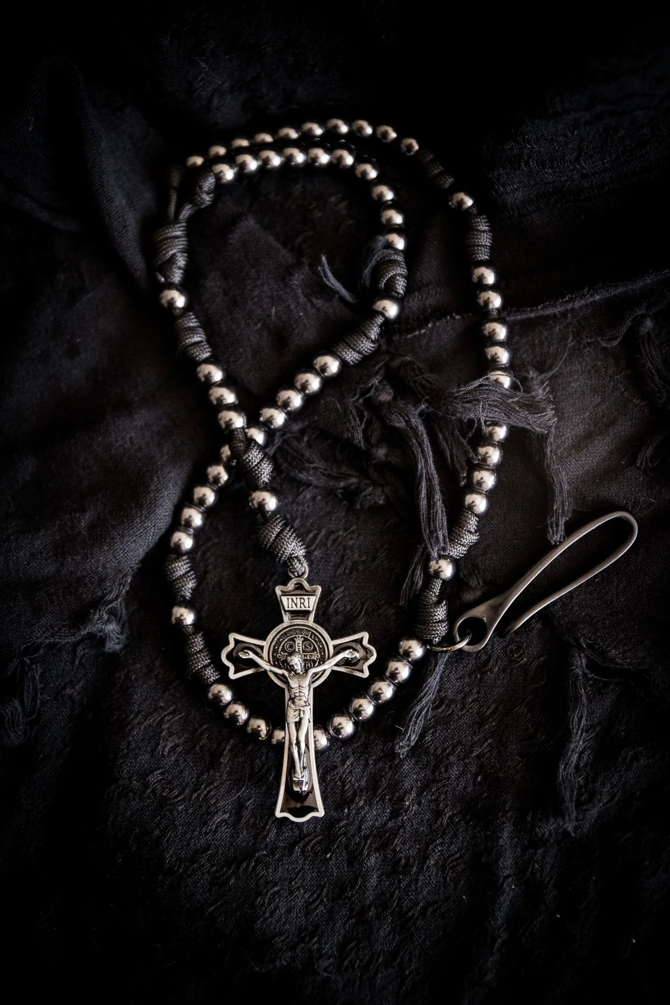 Sanctus Open Carry Belt Rosary MKIII - Black & Gunmetal - Image 3